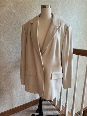 Cream/Off White Double Button Textured Blazer